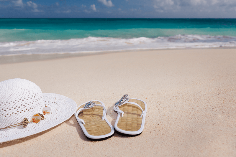 Going on Vacation? 5 Ways to Make Your Empty Home Look Anything But